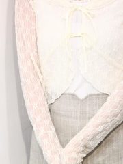 White lace ribbon blouse