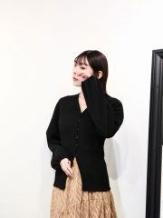 Noir v-neck cardigan