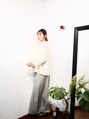 [Limited item!!] White sheer pattern lace-up blouse