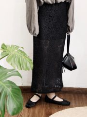 Maple black lace pattern skirt